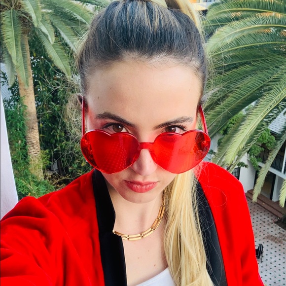 Red Heart Shaped Sunglasses - Picture 4 of 4